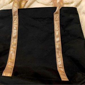 Medium Eac Bag/ Black & Gold with Zipper